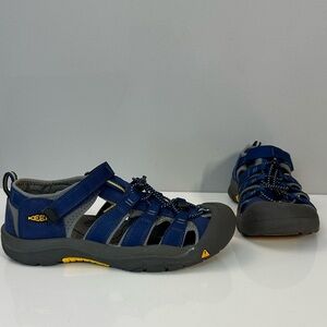 Keen Newport H2 Waterproof Hiking Sandals Size 7